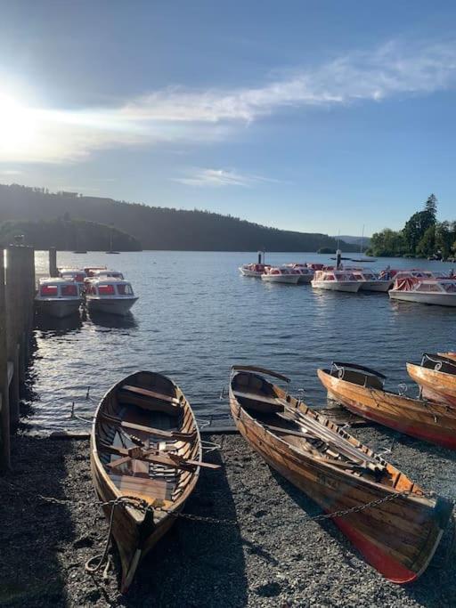 Shamrock, Bowness On Windermere, Superb One Bedroom Apartment With Private Parking Exterior photo